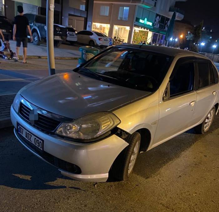 Otomobil İle Motosiklet Çarpıştı: 1 Yaralı