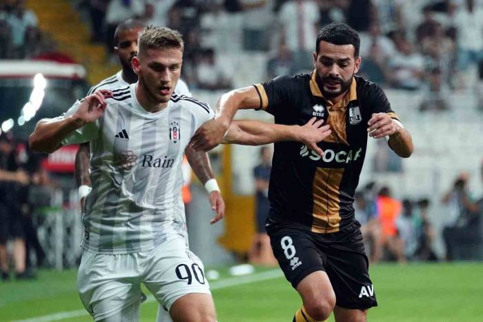 Uefa Avrupa Konferans Ligi: Beşiktaş: 0 - Neftçi Bakü: 1 (İlk Yarı)