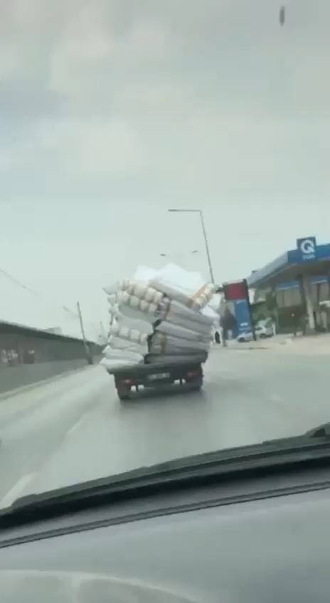 Bursa’da Tehlikeli Taşımacılık Kamerada