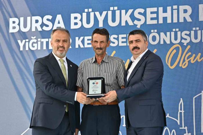 Bursa’da Büyük Dönüşümde İlk Anahtar Teslimi Yapıldı