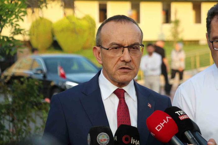 Tübitak Yerleşkesindeki Yangında 10 Hektar Alan Yandı