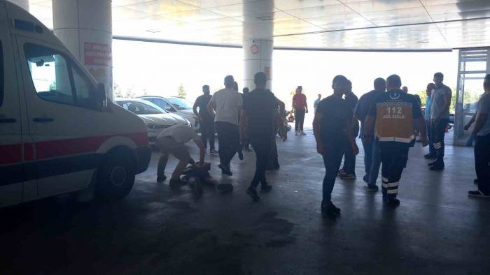 Kırklareli’nde Kavga: 1’i Polis 2 Kişi Yaralandı