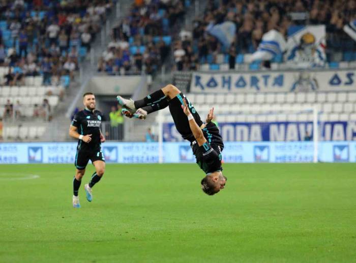 Uefa Avrupa Konferans Ligi: Osijek: 1 - Y. Adana Demirspor:1 (İlk Yarı)
