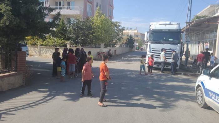Motosiklet İle Bisiklet Çarpıştı: 1 Yaralı