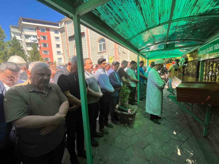 Kazada Ölen Baba Karabük’te Toprağa Verildi