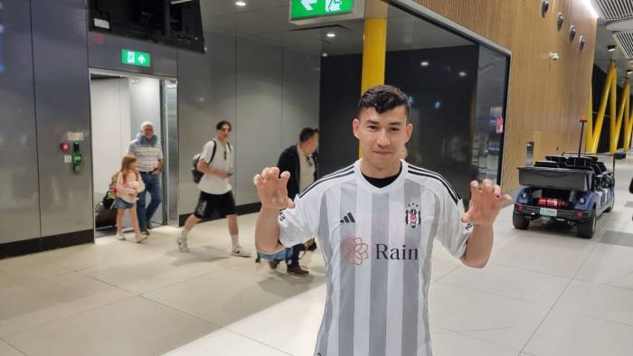 Beşiktaş’ın Yeni Transferi Zaynutdinov, İstanbul’a Geldi