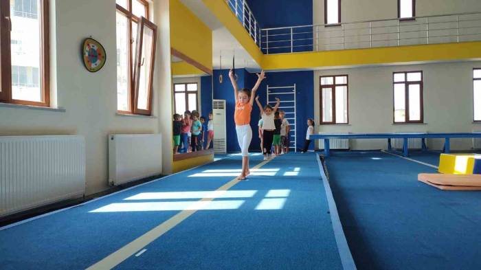 Yaz Spor Okulları Sona Erdi