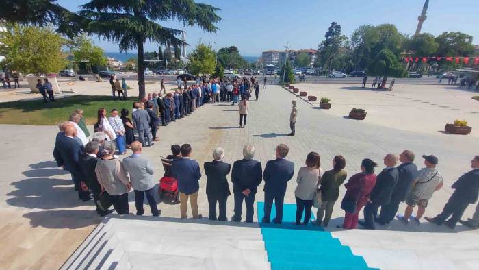 Yeni Validen Eğitim Vurgusu: Gelir Gelmez İl Milli Eğitim Müdürü’nü Makamına Çağırdı