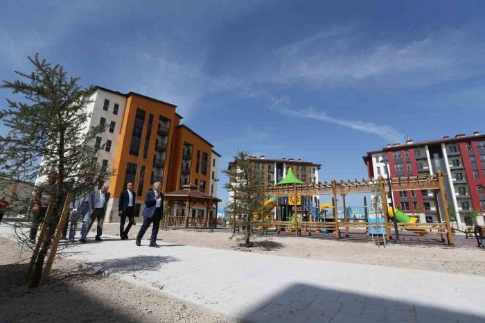 Büyükşehir Ve Bakanlık İş Birliği İle Oruçreis Kentsel Dönüşüm Projesi Anahtar Teslimi Yapılıyor