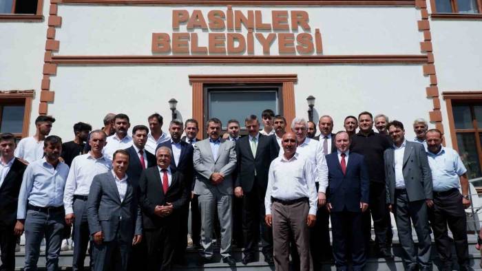 Bakan Tekin’den Pasinler Ziyareti