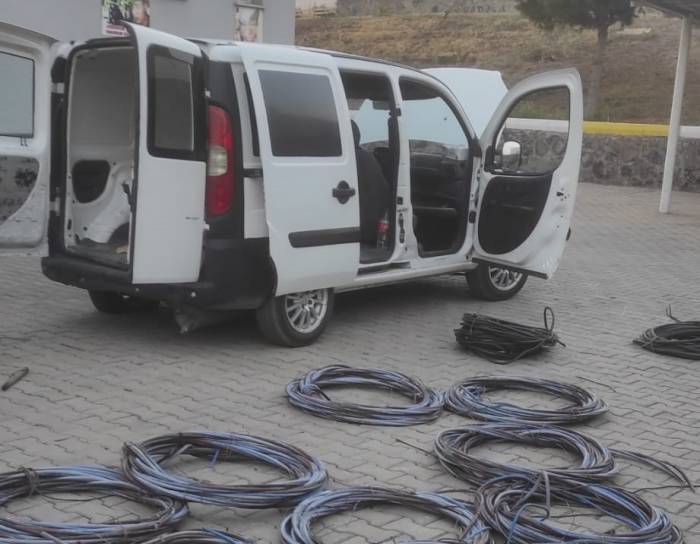 Osmaniye’de Kablo Hırsızları Yakalandı