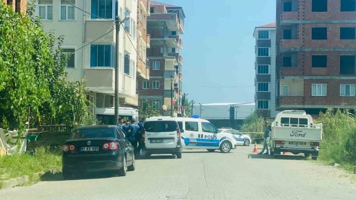 Trabzon’da Akrabalar Arasındaki Silahlı Kavgada Kan Aktı: 1’i Ağır 2 Yaralı