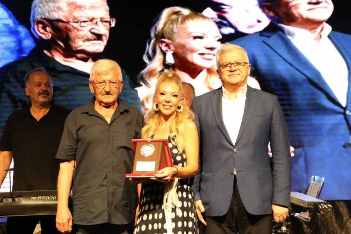 Burhaniye’de Nostalji Rüzgarı