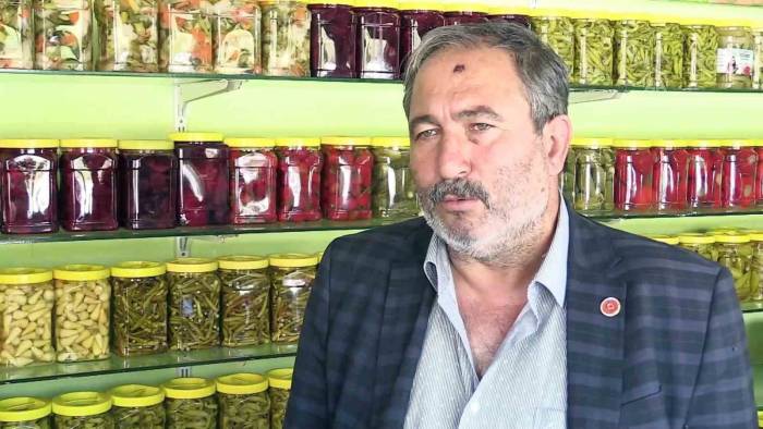 Tartıştığı Genci Silahla Yaralayan Muhtar Tutuklandı