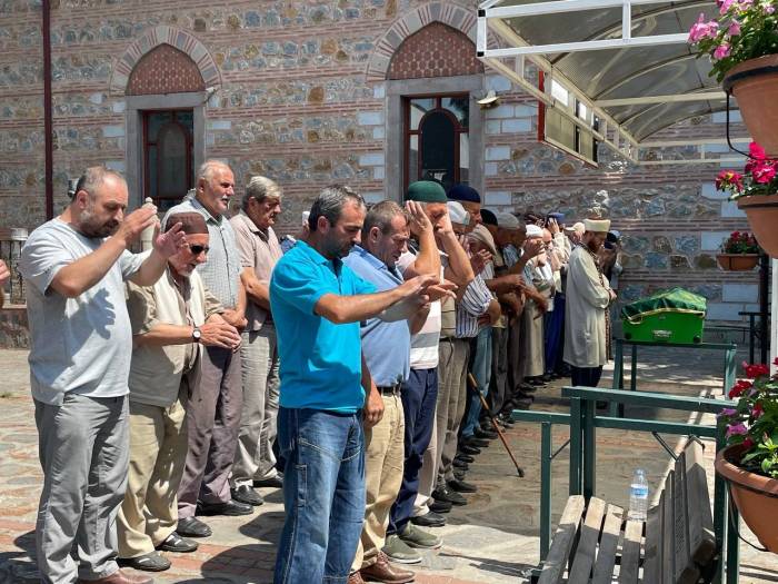 ’kısa Mesafe’ Kavgasında Hayatını Kaybeden Faslı Adam İznik’te Defnedildi