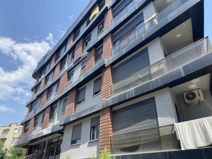 Site Yönetimi Daire Sakinlerini Doğalgazsız Bıraktı