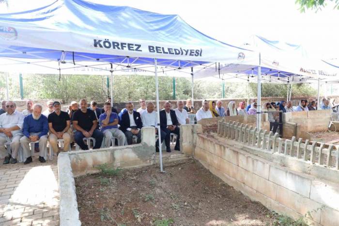 Eski Bakan Yardımcısı Ahmet Haluk Dursun Kabri Başında Anıldı