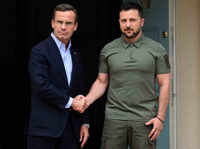 İsveç Ve Ukrayna Arasında Cv90 Zırhlı Araçları Üretimi Anlaşması