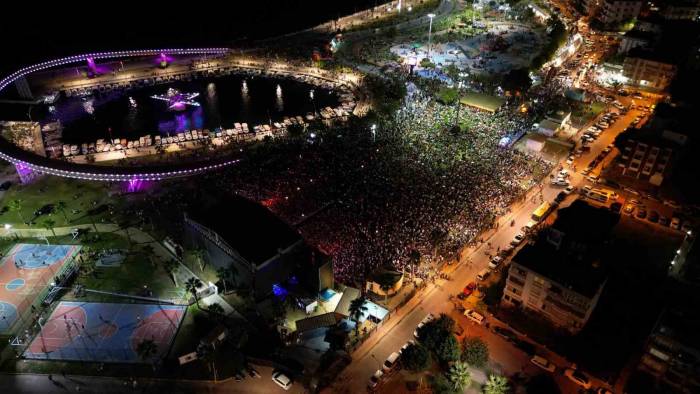 Aliağa Sanat Günleri’nde Ünlü Akını Devam Ediyor