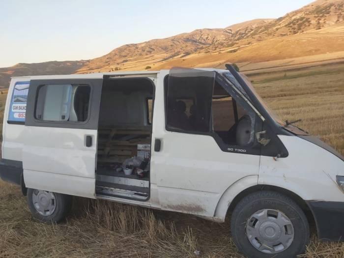 Sivas’ta Trafik Kazası: 4 Yaralı