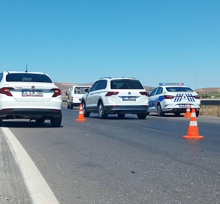 Sivas’ta Trafik Kazası: 1’i Çocuk 6 Yaralı
