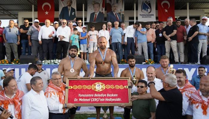 Yuntdağı’nın Başpehlivanı Ali Gürbüz Oldu