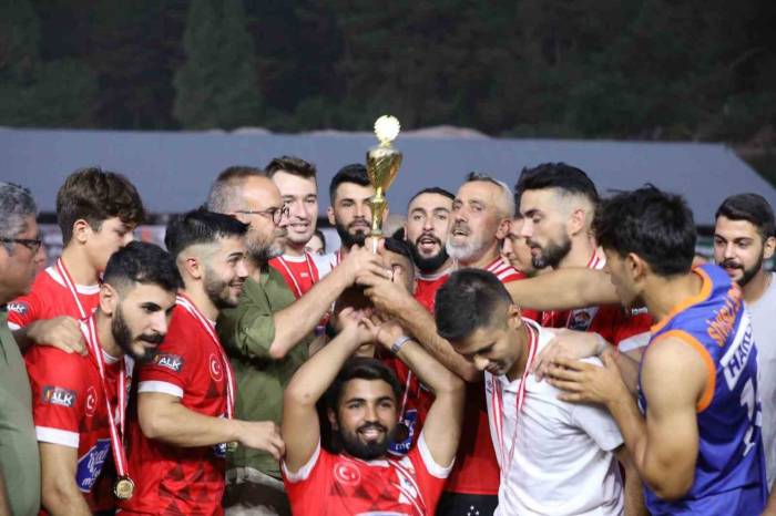 Aladağ’da Kupa Sahibini Buldu