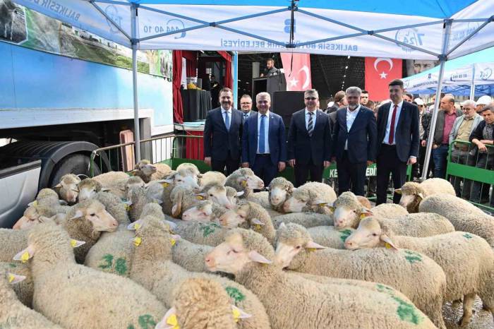 Balıkesir Büyükşehir Kırsalda Üreticinin Yanında