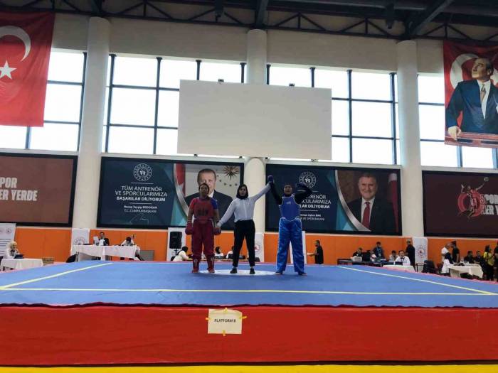 Bilecikli Sporcu Şampiyonlukla Geldi