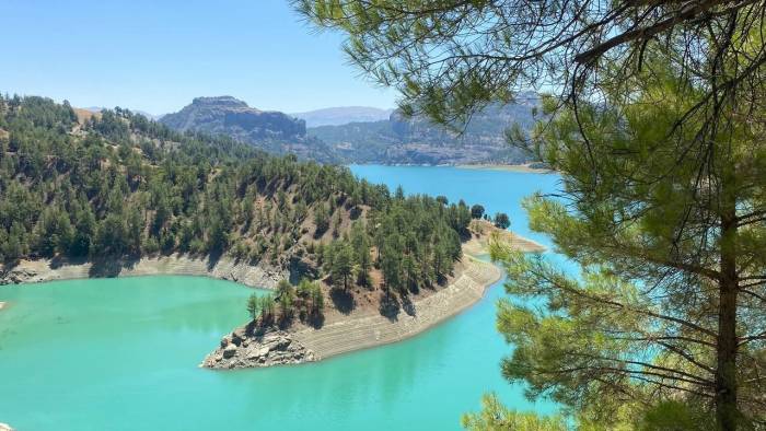 Menzelet Barajı Mest Ediyor