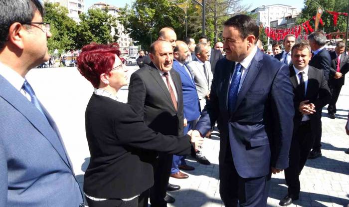 Kütahya’nın Yeni Valisi Görevine Başladı