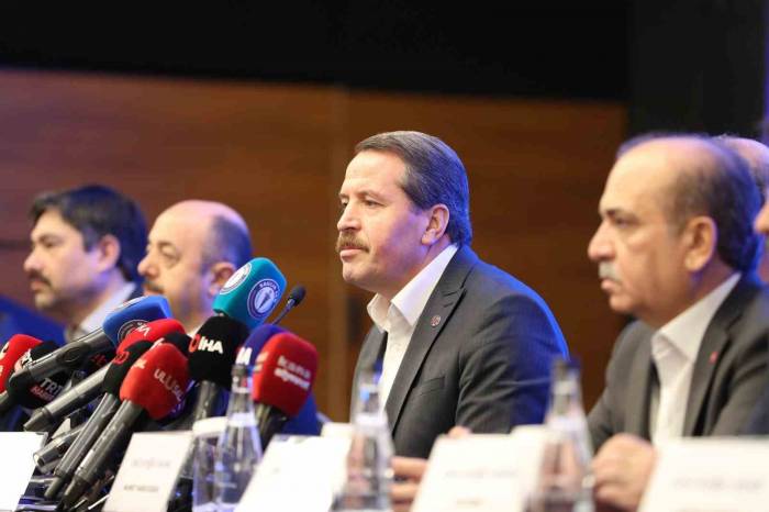 Memur-sen Genel Başkanı Yalçın: "Yüzdelik Zamda İyileştirici Bir İrade, Refah Payında İse Olumlu Bir Adım Bekliyoruz"