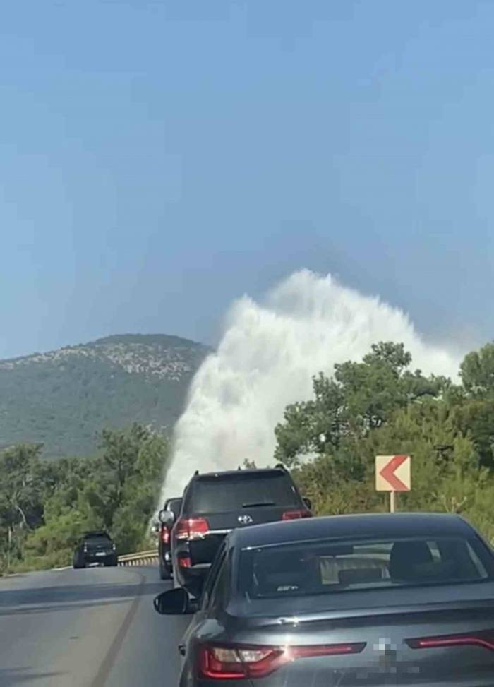 Bodrum’da Ana İsale Hattı Yine Patladı