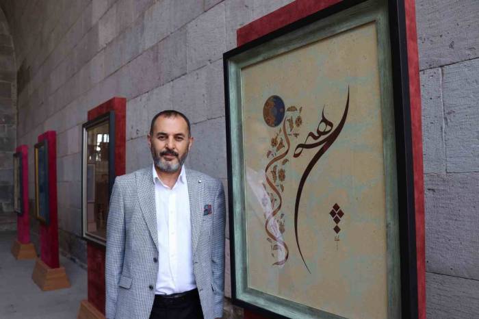 Tarihi Mekanda Hiç’in Sergisini Açtı