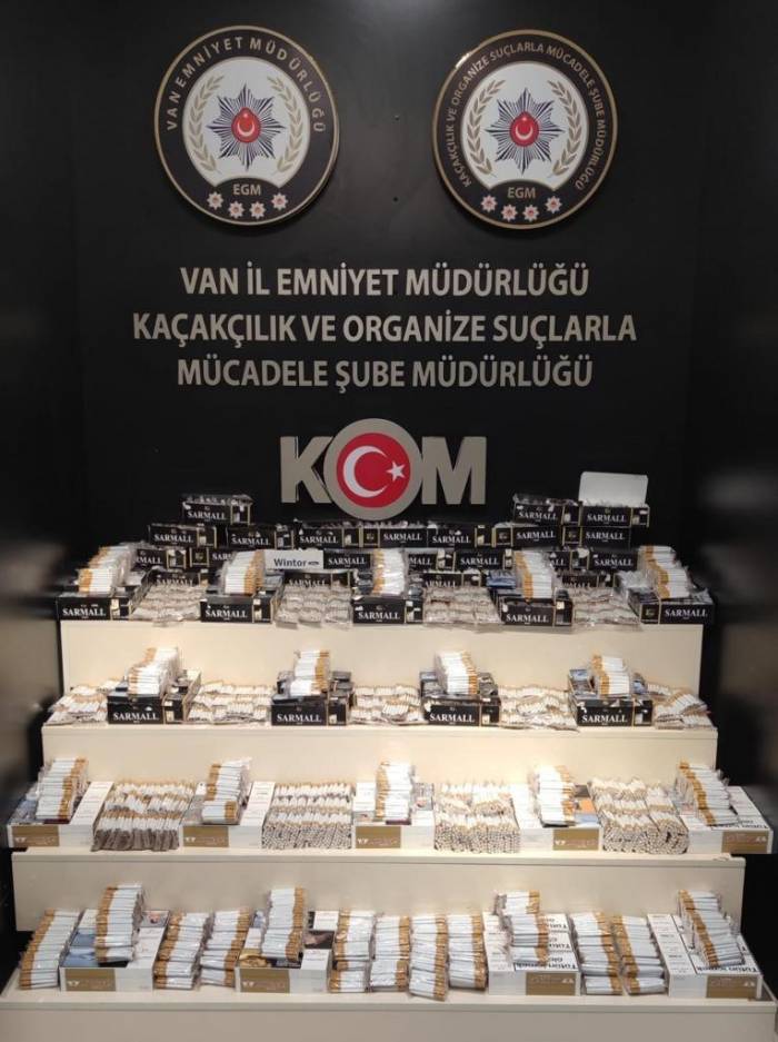 Van’da Gümrük Kaçağı Malzemeler Ele Geçirildi