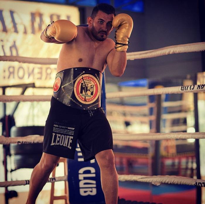 Volkan Ömeroğlu: "Çocukların Ruhsal Ve Fiziksel Gelişimi İçin Dövüş Sporları Oldukça Etkili"