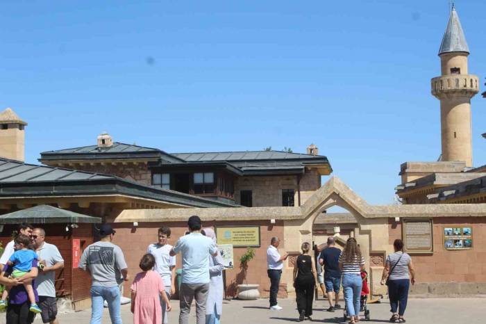 Hacıbektaş’ı 1 Haftada 135 Bin Kişi Ziyaret Etti
