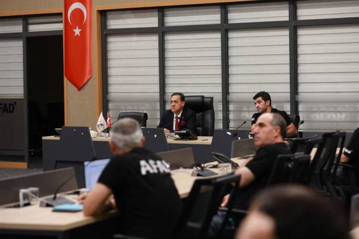 Bingöl Valisi Usta, “Afet Ve Deprem Gerçeğiyle Yüzleşmemiz Lazım”