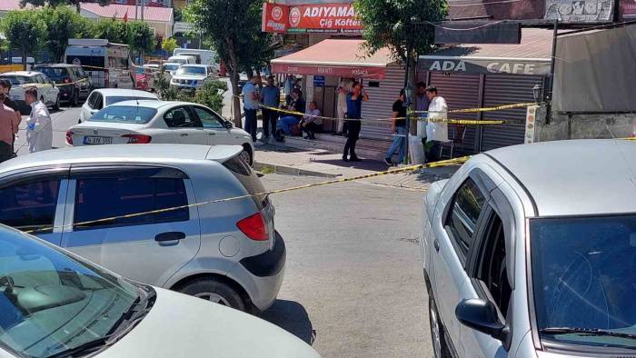 Eski Mhp Eyüpsultan İlçe Başkanı Silahlı Kavgada Hayatını Kaybetti