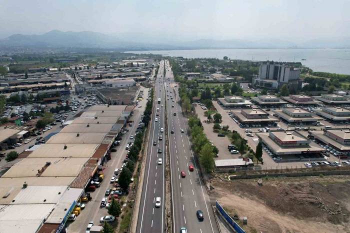 Ömer Türkçakal Bulvarı Trafiğe Açıldı