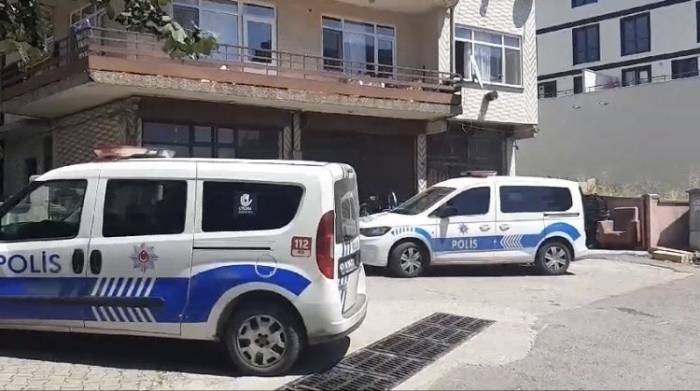 Ablası Tarafından Asılı Halde Bulunan Genç Öğretmen Kurtarılamadı