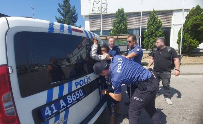 Mahalleli Nöbet Tuttu, Yine Tacize Gelince Ortalık Karıştı