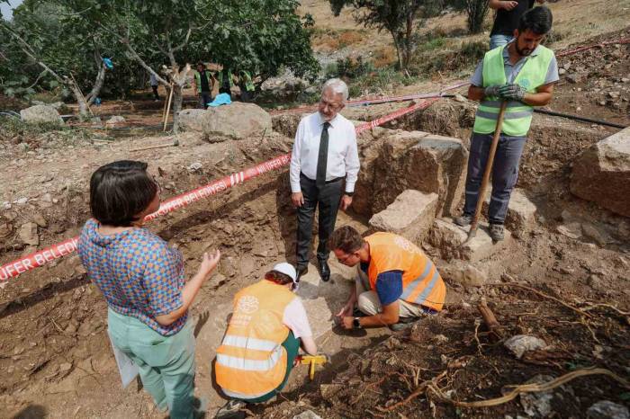 Gölyazı’nın Antik Dokusu Gün Yüzüne Çıkıyor