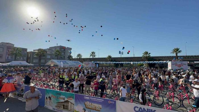 1160 Çocuğun Bisiklet Sevinci