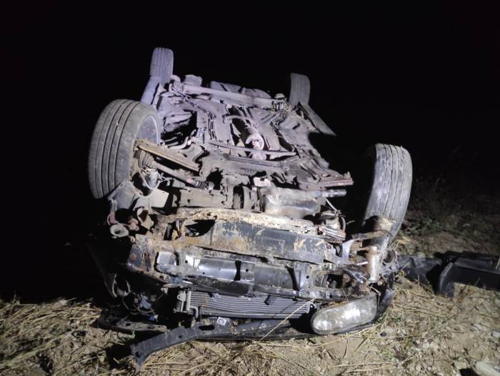 Samsun’da Virajı Alamayan Otomobil Tarlaya Düştü: 3 Yaralı