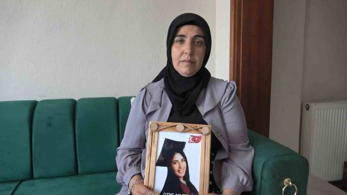 Pkk’nın Kaçırdığı Kızını 10 Yıldır Hasretle Bekliyor