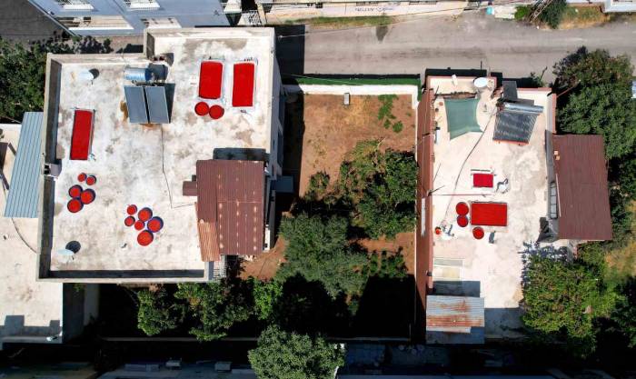 Salça Sezonu Başladı, Damlar Kızardı