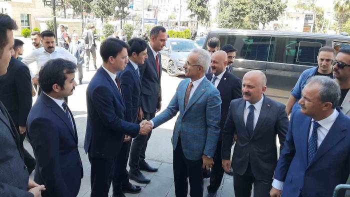 Bakan Uraloğlu: “Sizin Normal Hayata Dönüşünüzü Ne Kadar Hızlandırırsak O Kadar Mutlu Olacağız”