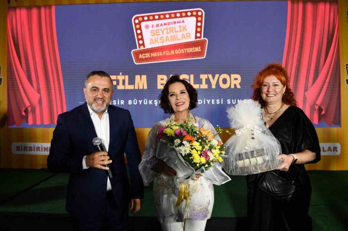 Bandırmalılar, Seyirlik Akşamlar’a Büyük İlgi Gösterdi