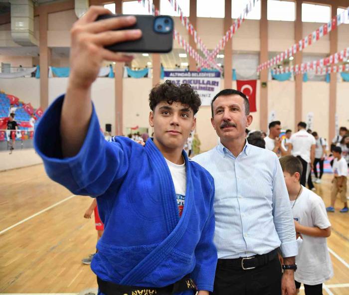 Altındağ Belediyesi, Yaz Okulları Festivali Düzenledi